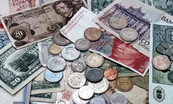 Making Money on Foreign Exchange While Traveling